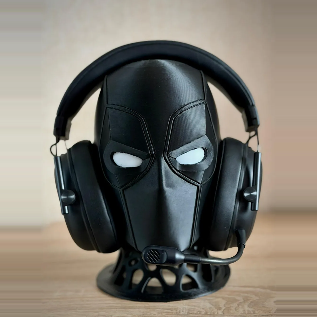 Deadpool Headphone Stand – Superhero Gaming Headset Holder & Desk Display